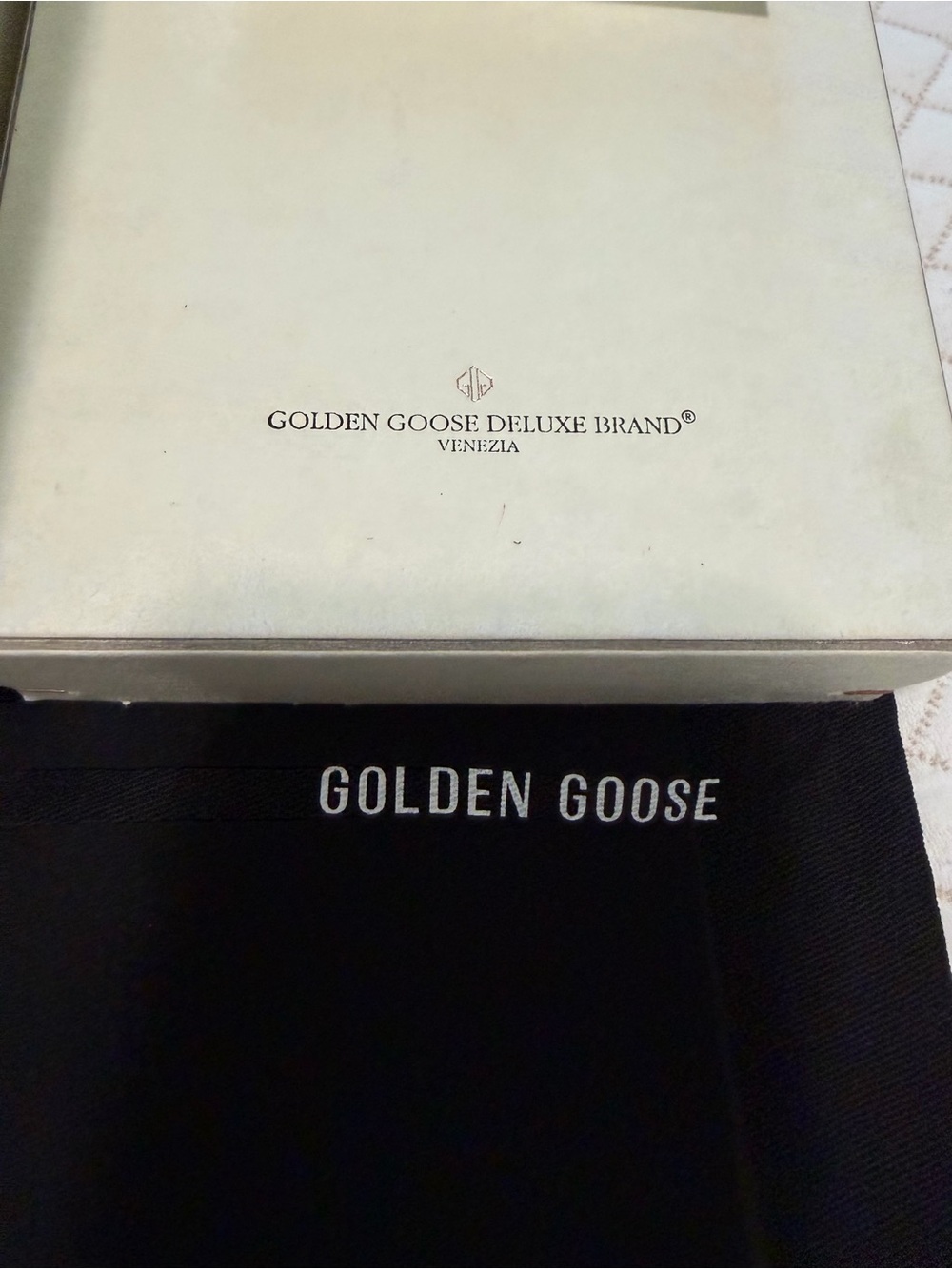 Golden Goose V-Star 2 Gold Metallic Blue Star Sneakers EU 40 - Picture 15 of 15